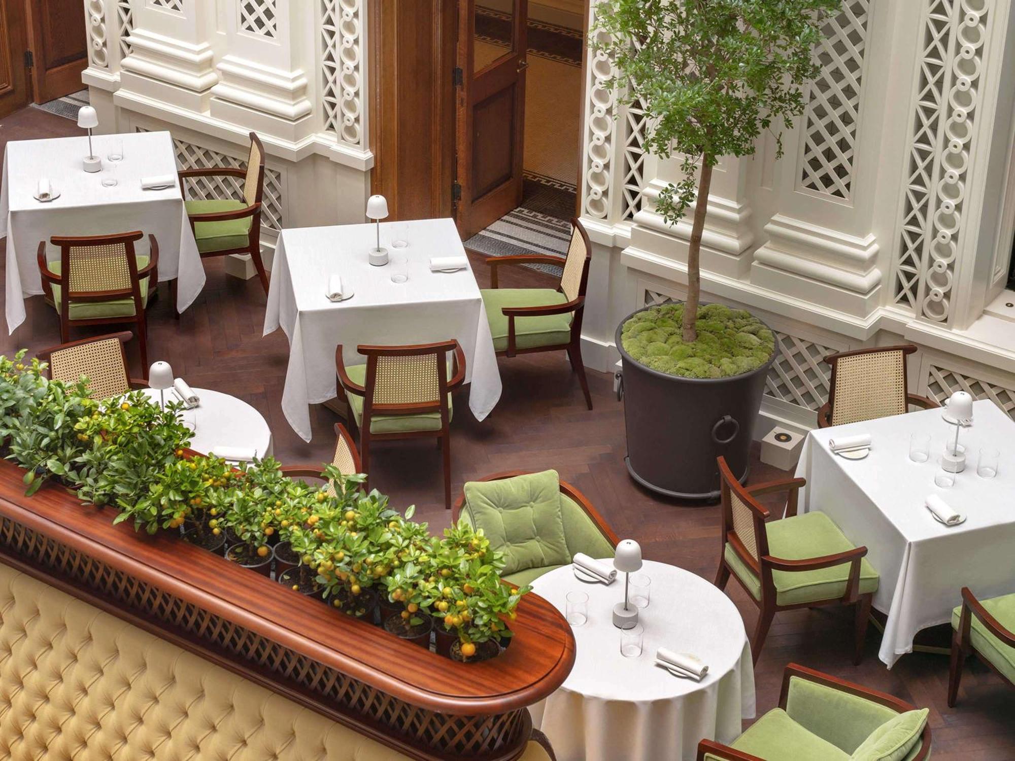 Raffles At The Owo Londra