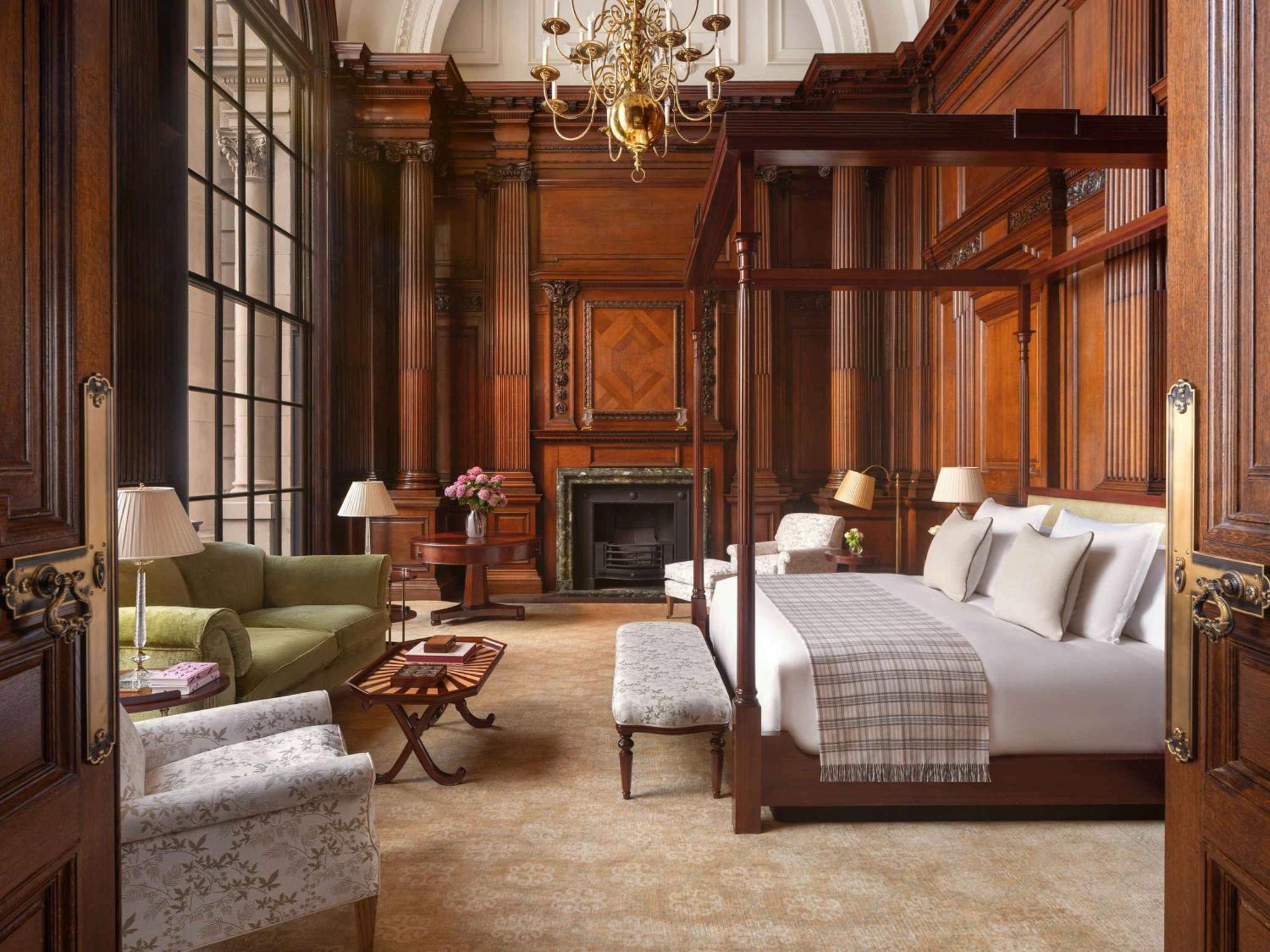 Raffles At The Owo Hotel Londra
